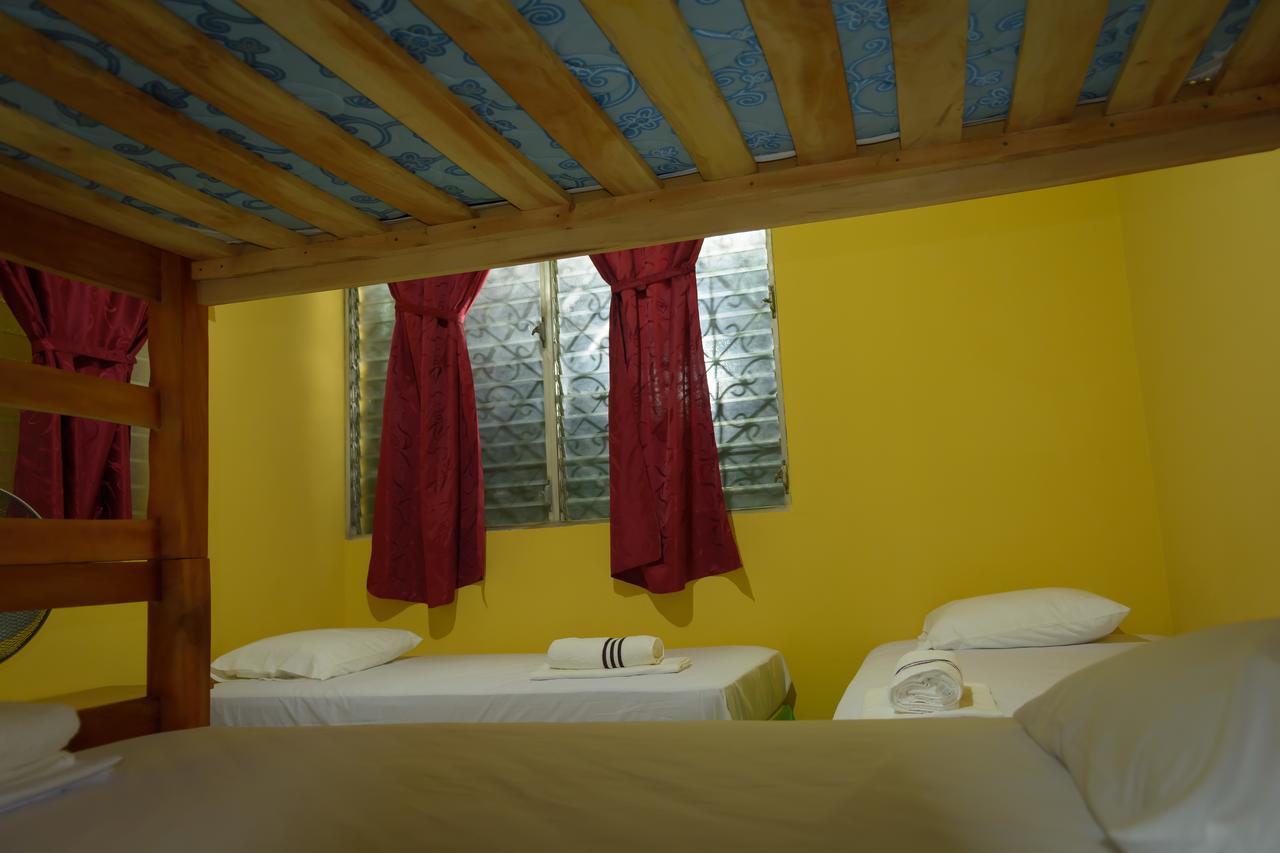 Hostal Fachente León Zewnętrze zdjęcie